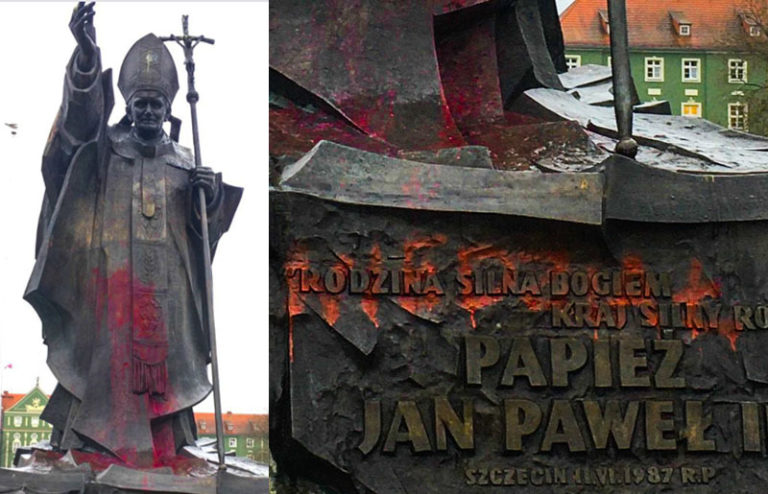 Działacze LGBT zachęcają do niszczenia pomników Jana Pawła II
