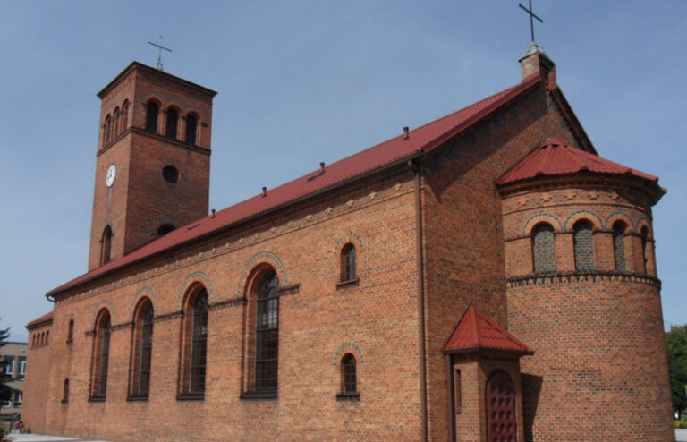 Wulgarny napis na kościele w Krajence