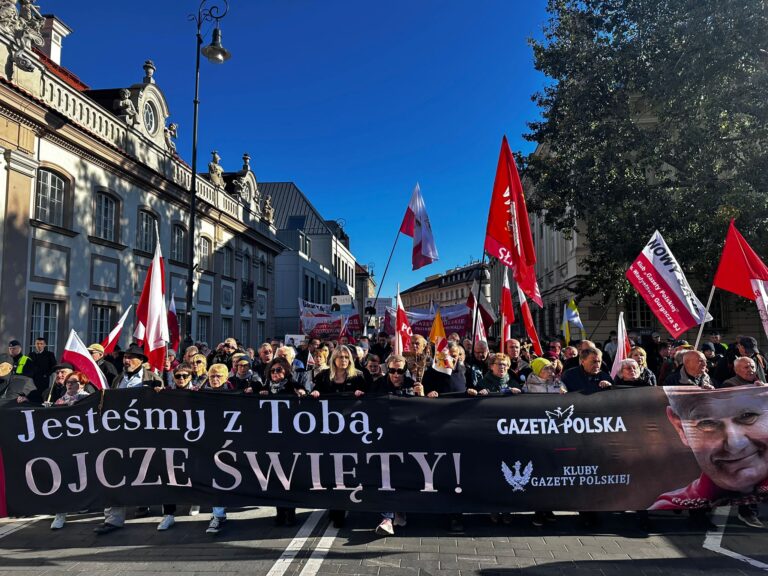 Ulicami Warszawy przeszedł II Narodowy Marsz Papieski